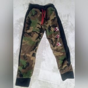 Nike Air Jordan camo pants sz6